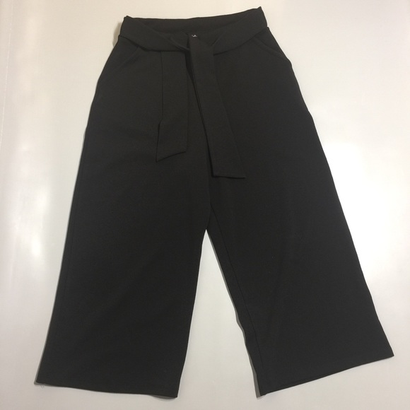 Lydelle super high waist flare short pants